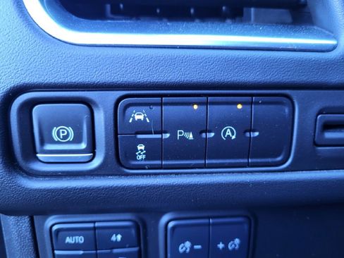 Used 2023 Chevrolet Tahoe LT image 21