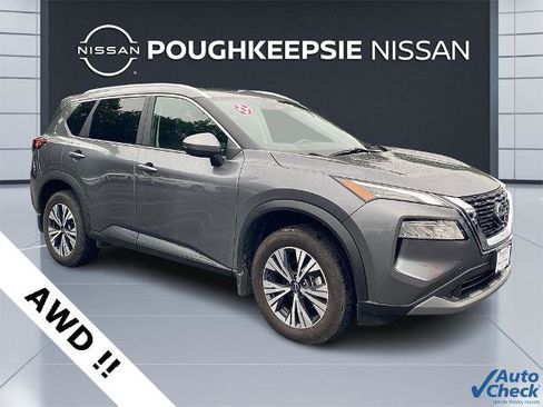 Certified 2022 Nissan Rogue SV w/ SV Premium Package image 1