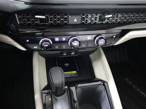 Used 2025 Honda Accord EX-L image 14