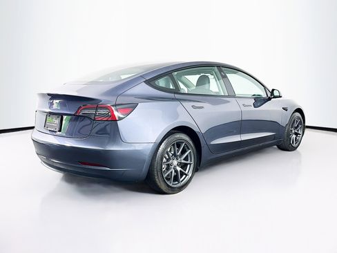 Used 2023 Tesla Model 3 Standard Range image 9