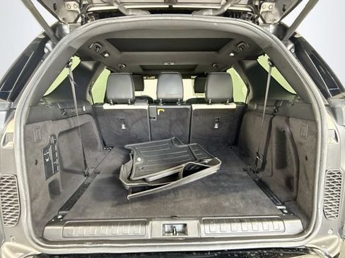 Used 2021 Land Rover Discovery S R-Dynamic AWD/4WD image 28