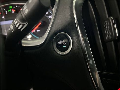 Certified 2023 Chevrolet Traverse LT image 16