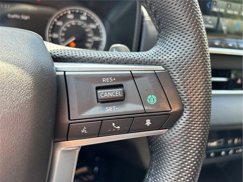 Used 2023 Mitsubishi Outlander SE image 27