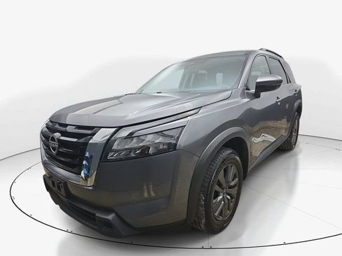 Used 2024 Nissan Pathfinder SV FWD image 10