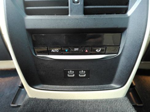 Used 2023 BMW i4 eDrive40 w/ Premium Package RWD image 31