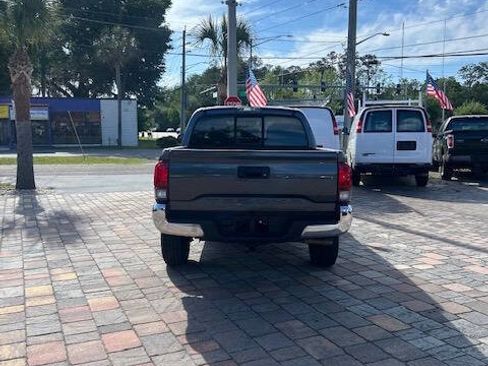 Used 2021 Toyota Tacoma SR5 RWD image 15