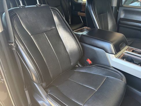 Used 2019 Ford F150 Lariat image 37