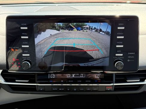 Certified 2023 Toyota Sienna XLE AWD/4WD image 28
