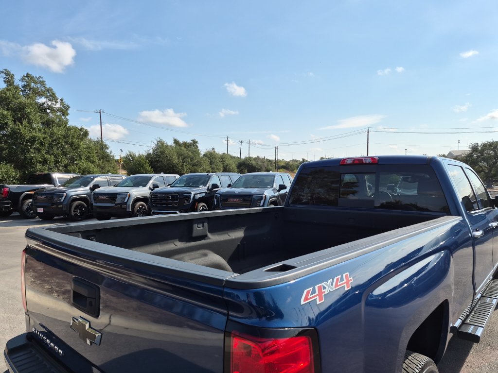 Used 2016 Chevrolet Silverado 2500 High Country AWD/4WD image 38