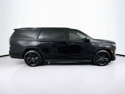 Used 2021 Cadillac Escalade ESV Sport w/ Driver Assist Tech Package AWD/4WD image 2