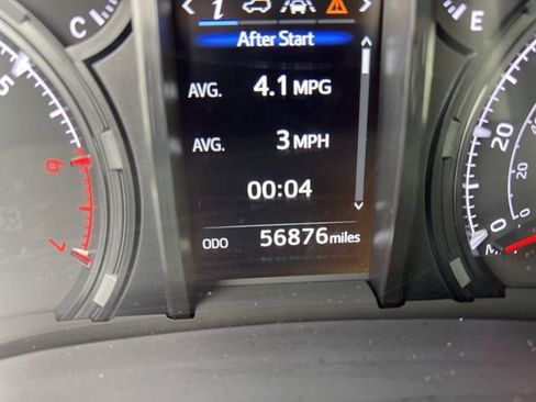 Used 2024 Toyota 4Runner SR5 image 12