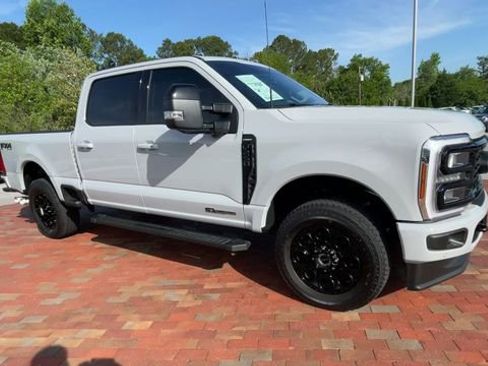 Used 2025 Ford F250 Lariat w/ Lariat Ultimate Package AWD/4WD image 3