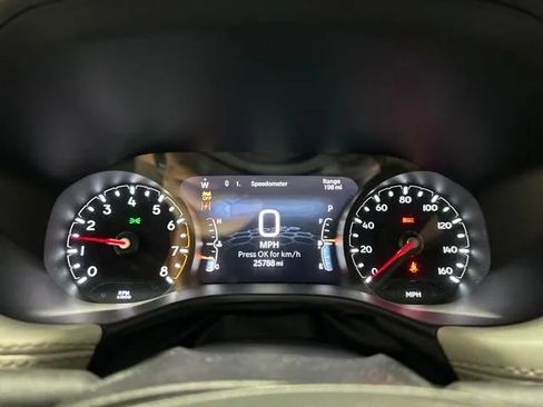 Used 2025 Jeep Compass Limited AWD/4WD image 21