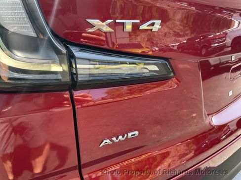 Used 2021 Cadillac XT4 Sport w/ Sun And Sound Package AWD/4WD image 8