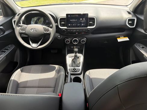 New 2026 Hyundai Venue SEL FWD image 23