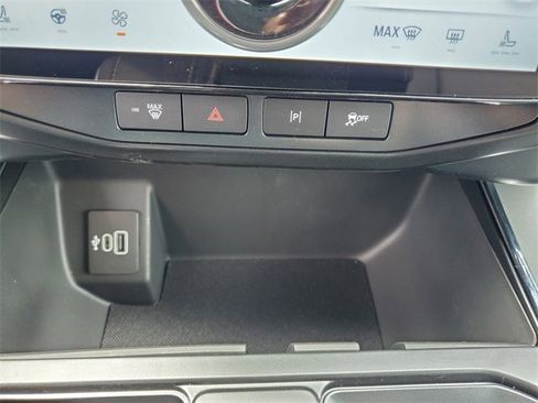 New 2025 Ford F150 Lightning Flash image 38