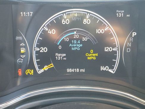 Used 2020 Jeep Grand Cherokee Altitude image 11