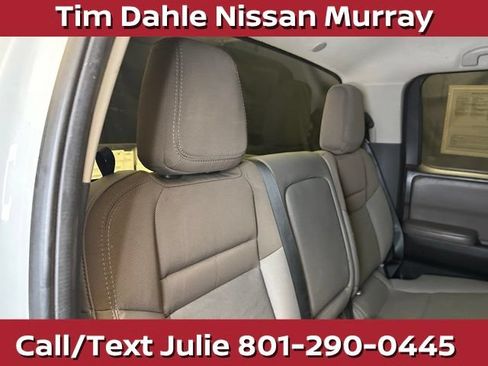 Used 2023 Nissan Frontier SV AWD/4WD image 19