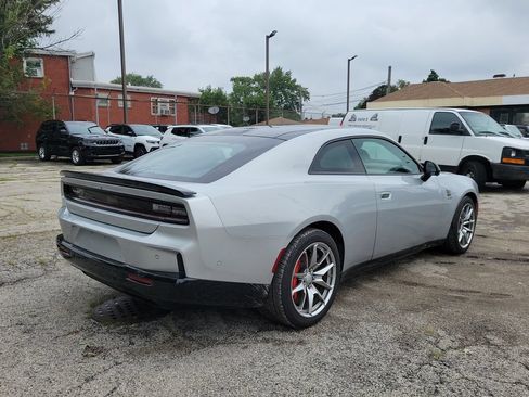 Used 2024 Dodge Charger Daytona Scat Pack w/ Plus Group AWD/4WD image 4