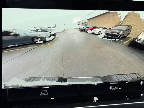 Used 2024 Chevrolet Silverado 2500 LT image 29