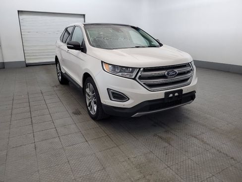 Used 2017 Ford Edge Titanium w/ Equipment Group 302A AWD/4WD image 13