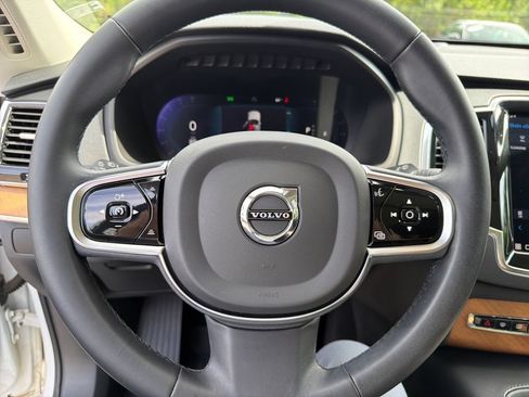 Used 2023 Volvo XC90 B5 Plus w/ Protection Package Premier AWD/4WD image 20