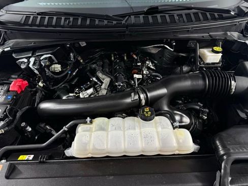 Used 2022 Ford Expedition Max Limited image 10