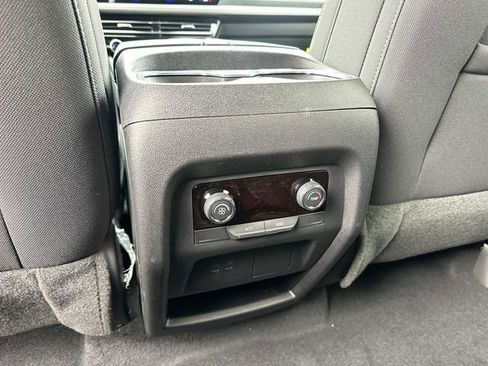New 2026 Chevrolet Traverse LT FWD image 13