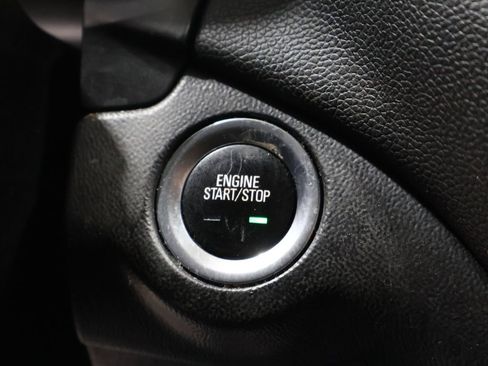 Used 2020 Chevrolet Equinox LT image 25