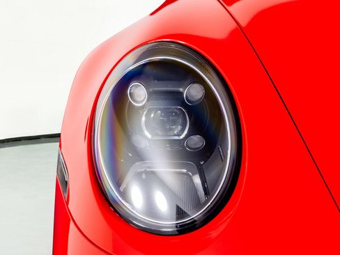 Used 2020 Porsche 911 Carrera 4S w/ Sport Package image 23