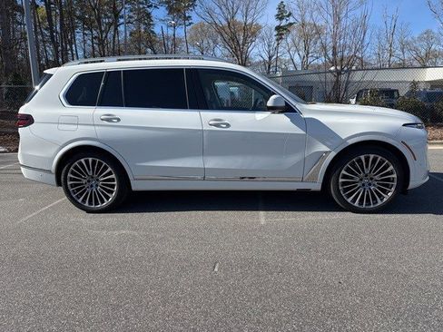 Used 2023 BMW X7 xDrive40i w/ Executive Package image 9