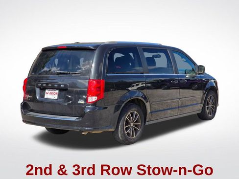 Used 2017 Dodge Grand Caravan SXT FWD image 15
