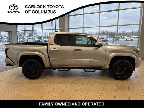 Used 2025 Toyota Tacoma SR5 image 6