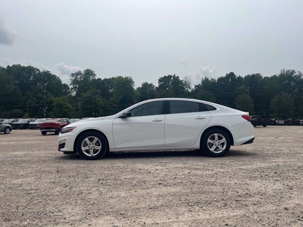 Used 2023 Chevrolet Malibu LS FWD image 12