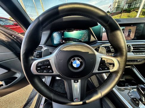 Used 2022 BMW X5 M50i AWD/4WD image 23