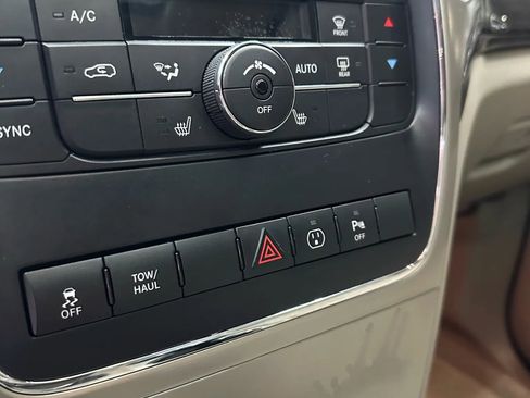 Used 2013 Jeep Grand Cherokee Laredo image 19