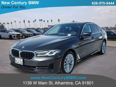 Used 2023 BMW 530i w/ Premium Package image 1