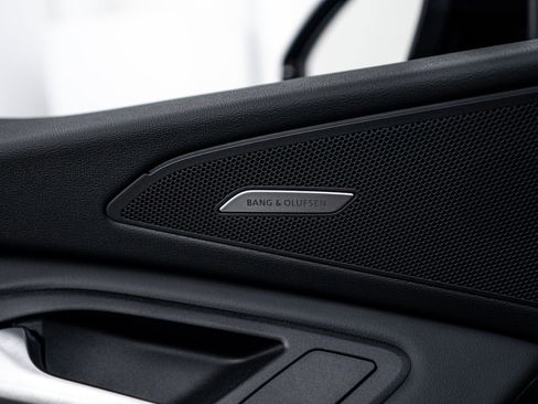 New 2025 Audi Q6 e-tron Premium Plus image 14