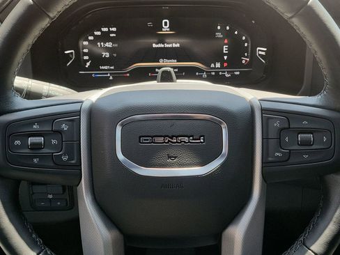 Certified 2024 GMC Yukon XL Denali w/ Advanced Technology Package AWD/4WD image 11