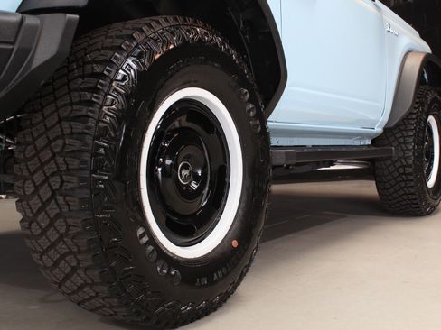 Used 2024 Ford Bronco Heritage Edition AWD/4WD image 22