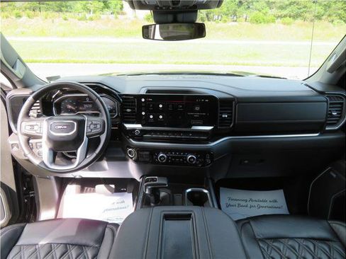 Used 2022 GMC Sierra 1500 Elevation w/ Preferred Package AWD/4WD image 6