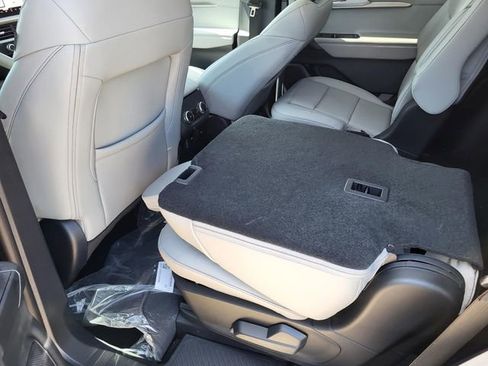 New 2026 Ford Explorer Active w/ Active Comfort Package RWD image 15