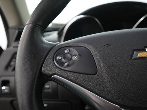 Used 2018 Chevrolet Impala LT FWD image 24