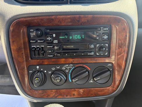 Used 2000 Chrysler Sebring JXI FWD image 15