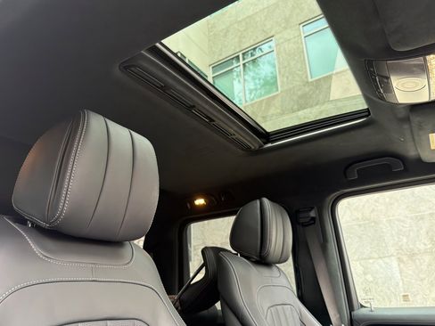 Used 2022 Mercedes-Benz G 550 image 16