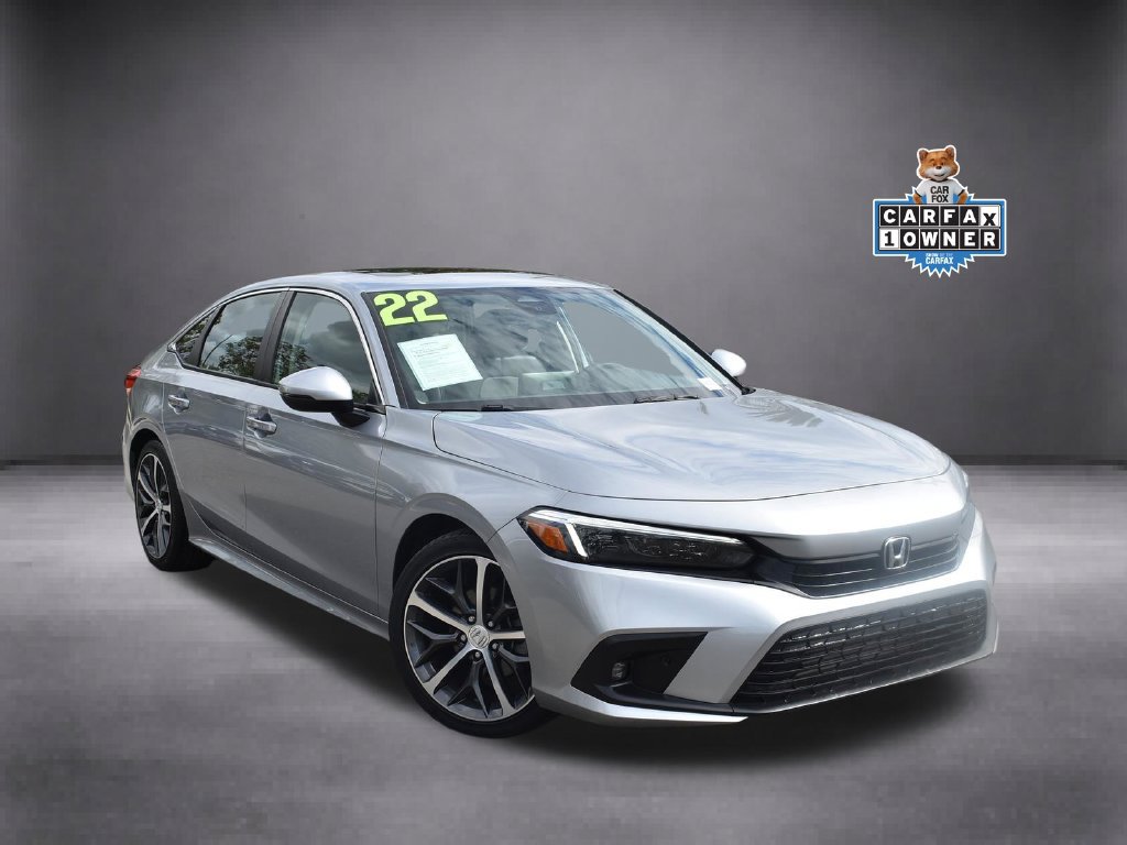 Used 2022 Honda Civic Touring image 2