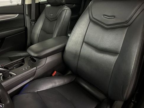 Used 2018 Cadillac XT5 Luxury w/ Driver Awareness Package image 20