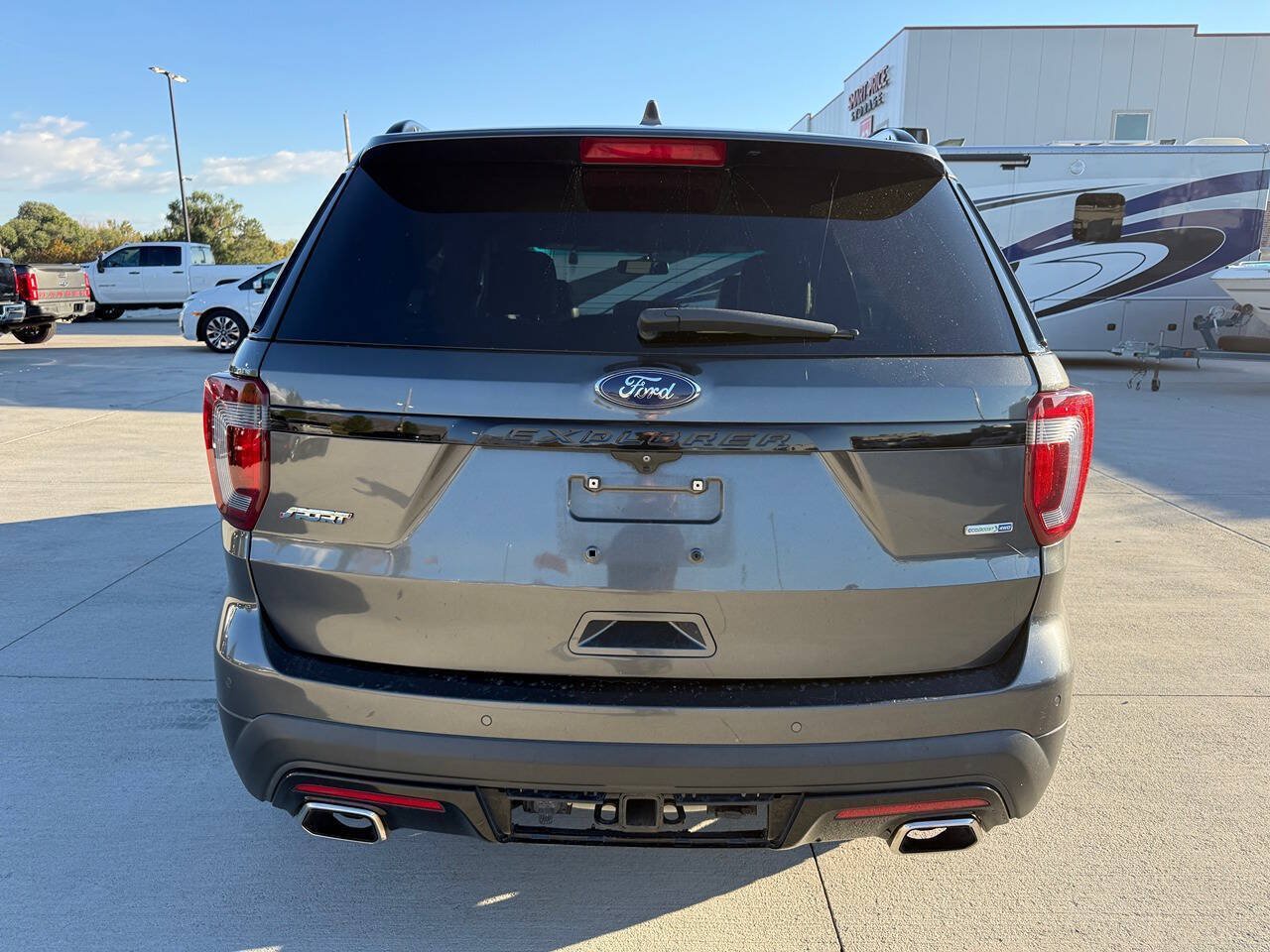 Used 2017 Ford Explorer Sport w/ Equipment Group 401A AWD/4WD image 4