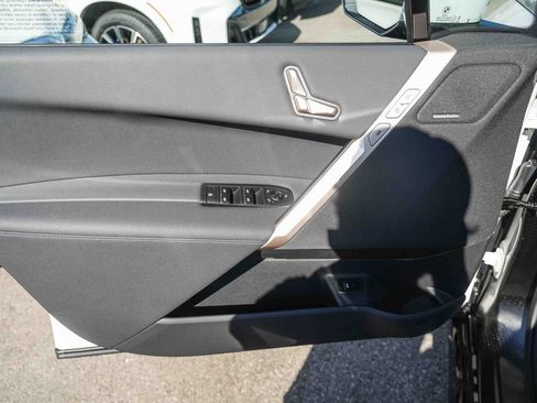 Used 2026 BMW iX xDrive60 AWD/4WD image 21