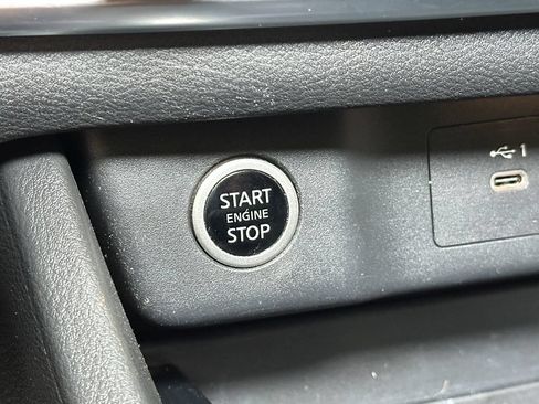 Used 2021 Nissan Rogue SV AWD/4WD image 27